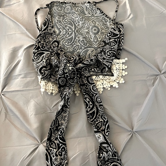 Abercrombie Open Back Tie Tank Top - Picture 2 of 3